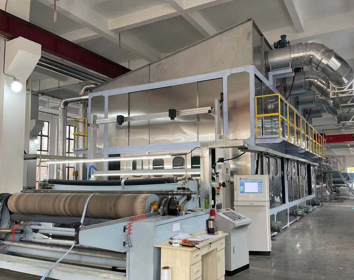 Spunlace nonwoven fabric manufacturing line at Soonercleaning factory